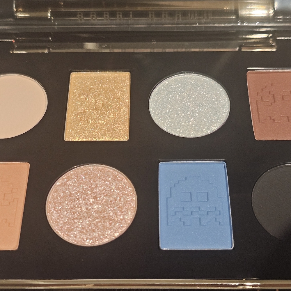 Bobbi Brown PAC-MAN Power Play Eye Shadow Palette Limited Edition NEW in Box - Picture 5 of 7